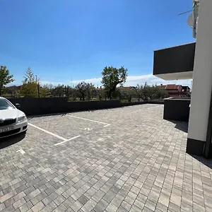Sunrise With Private Parking , Pula Croatie